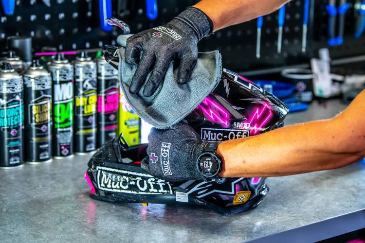 Muc-Off 219 - Čistič přileb a brýlí - 250ml - Čistič přileb a brýlí
