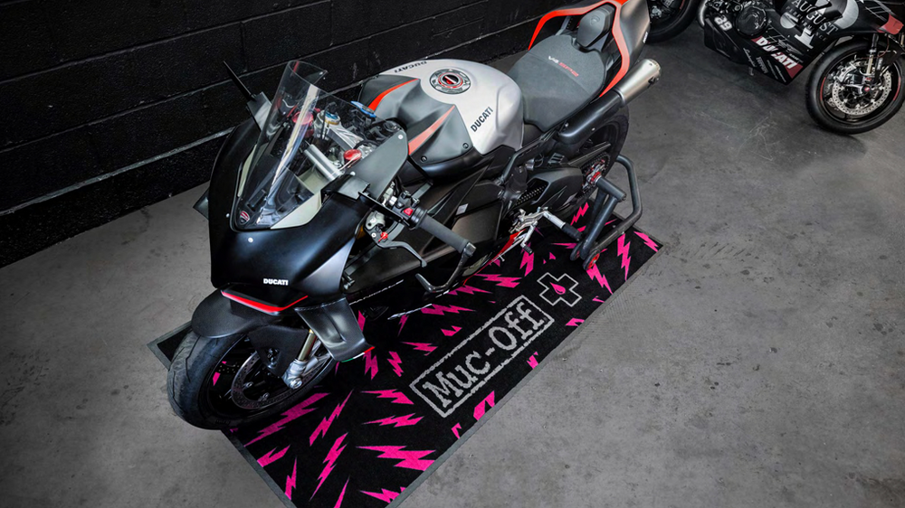 Muc-Off 21609 – Mimořádně savá podložka pod motocykl