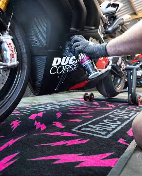 Muc-Off 21609 – Mimořádně savá podložka pod motocykl