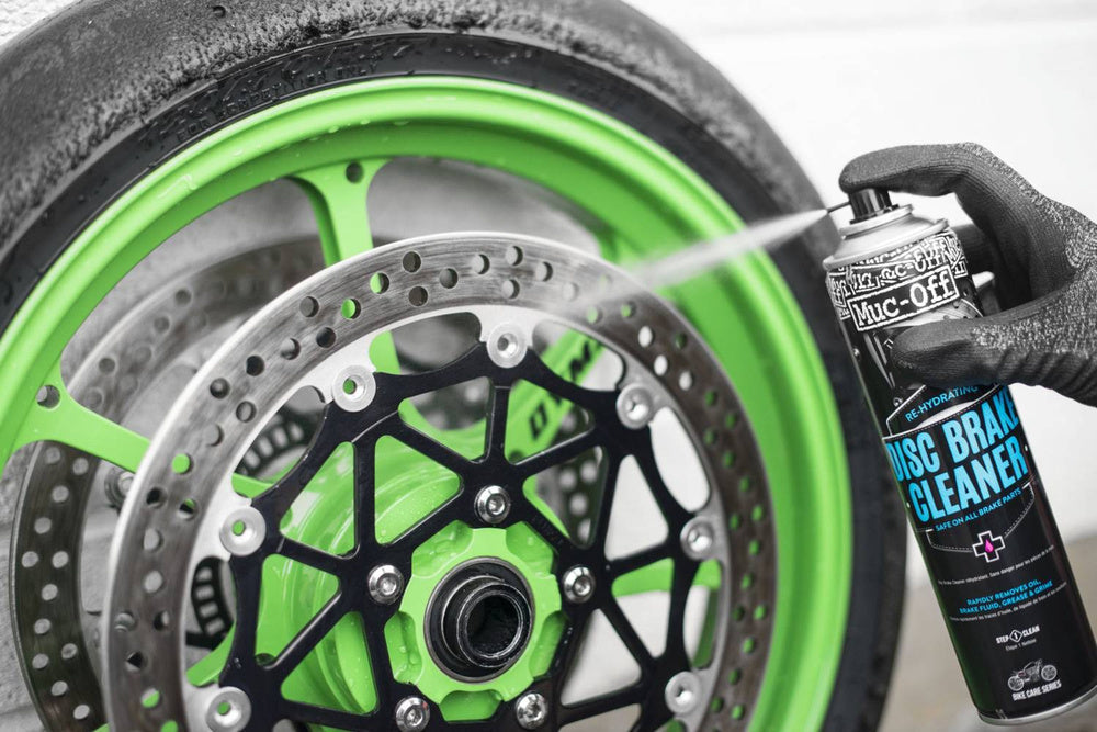Muc-Off 613 - Čistič brzdových kotoučů a destiček, zabraňuje skřípání - 400ml - Čistič brzd