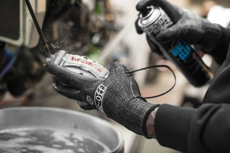 Muc-Off 613 - Čistič brzdových kotoučů a destiček, zabraňuje skřípání - 400ml - Čistič brzd
