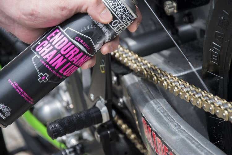Muc-Off 637 - mazivo na řetězy do každého počasí, keramická báze - 400 ml - mazivo na řetězy do každého počasí