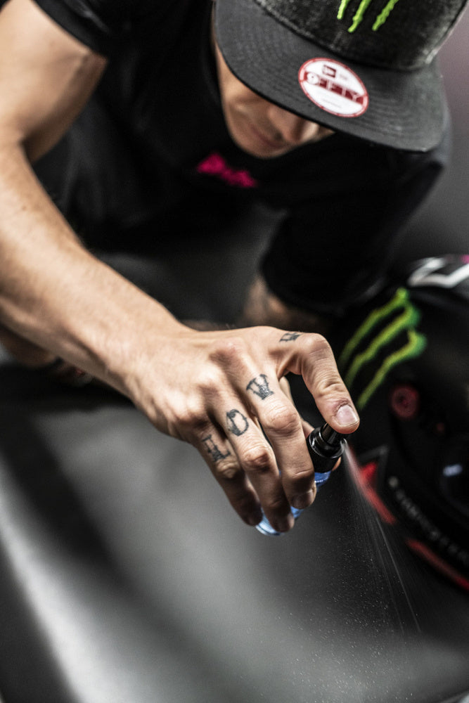 Muc-Off 212 - Čistič přileb a brýlí - 32 ml - Čistič přileb a brýlí