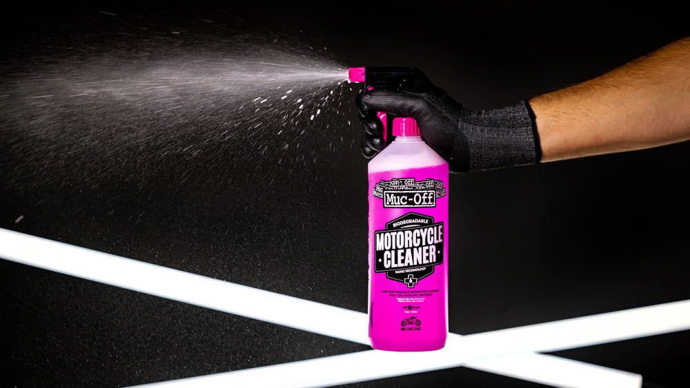 Muc-Off 664-CTJ - Biologicky odbouratelný nanotechnologický čistič motocyklů s rozprašovačem - 1l - Nano Tech čistič motocyklů