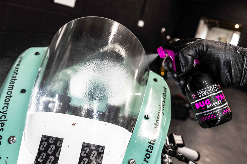 Muc-Off 20985 - Odstraňovač hmyzu a dehtu 250ml - Odstraňovač hmyzu a dehtu pro odstranění hmyzu a zbytků asfaltu z motocyklu