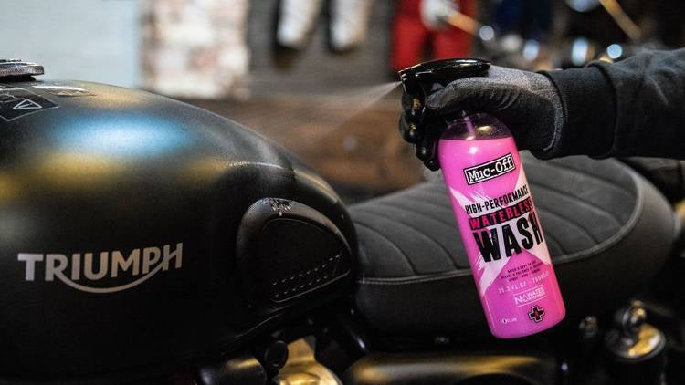 Muc-Off 21593 - Vysoce účinný bezvodý mycí prostředek na motocykly - 250ml - Vysoce účinný bezvodý mycí prostředek